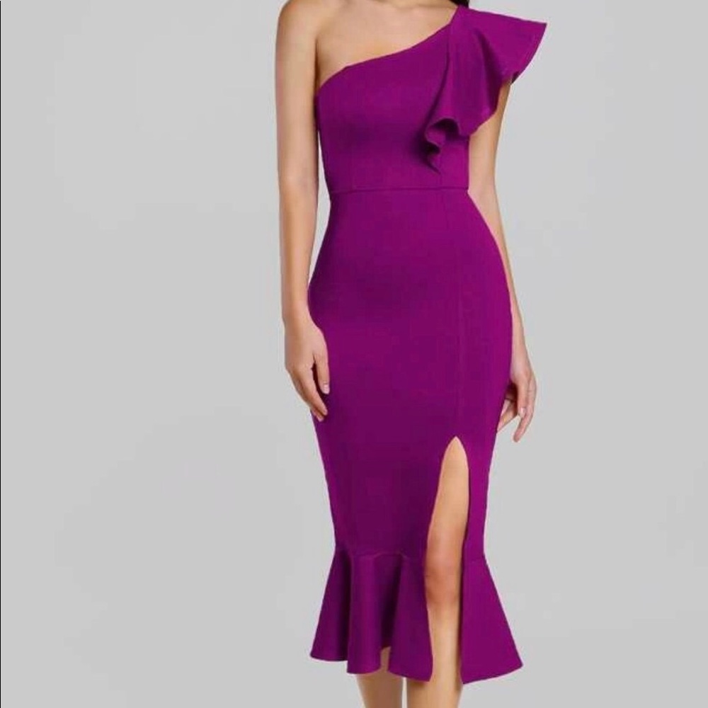 One shoulder mermaid style dress